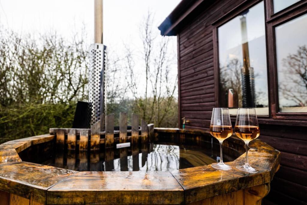 The Woodland Lodge - Wood Fired Hot Tub And Firepit Hambleton Luaran gambar